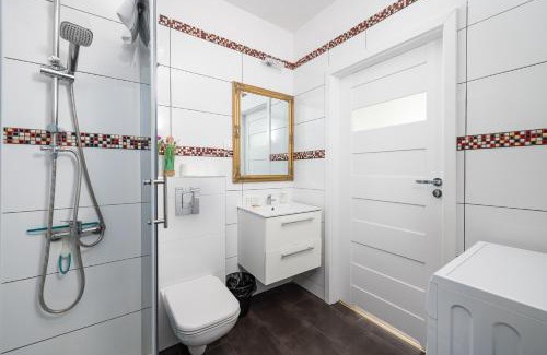 Warsaw Apartment | Racjonalizacji Paris Apartment