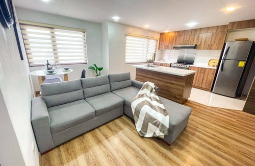 Cuenca Apartment | [Radiante Suite] 4min City center + Free parking