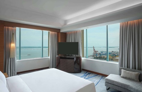 North Reclamation Area Hotel | Radisson Blu Cebu