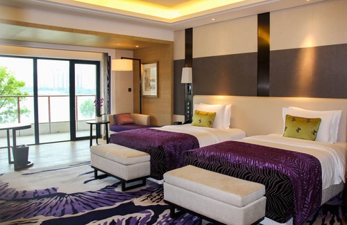 Caidian District Hotel | Radisson Blu Hotel Wuhan ETD Zone