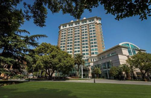 Xuhui Hotel | Radisson Collection Hotel, Xing Guo Shanghai