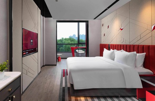 Tongzhou Hotel | Radisson RED Beijing Universal Resort