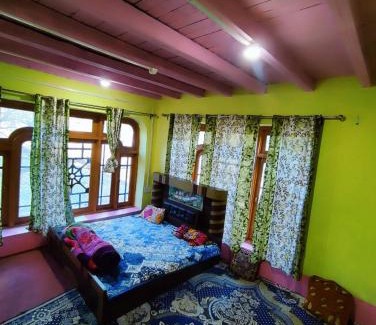 Gund House | Raees Paying Guest House Naranag