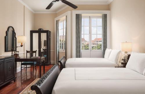 Daun Penh Hotel | Raffles Hotel Le Royal
