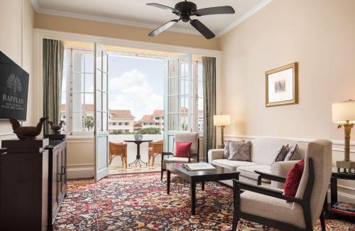 Daun Penh Hotel | Raffles Hotel Le Royal