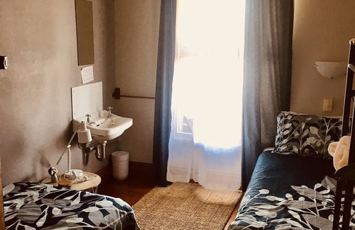 Raglan Hotel | Raglan Harbour View Hotel