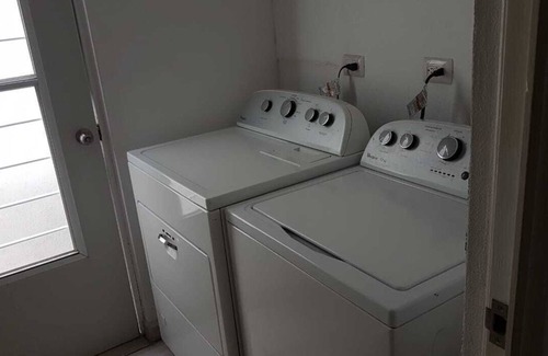 Guadalupe House | RAGOL 502 ALMERIA MONTERREY MINUTOS DE AEROPUERTO