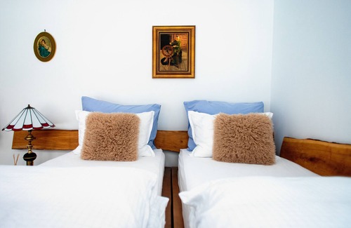 Banita Hotel | Rai Village