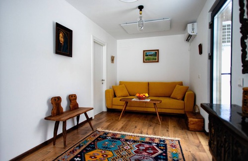 Banita Hotel | Rai Village