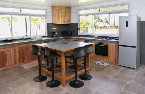 Teahupoo Ski Chalet | RAIATEA - Fare Te Hanatua