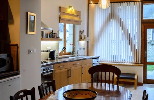 Cussay House | Rainbow Arch - Lovely Gite in Stunning Surroundings, Les Arches de Muschamp