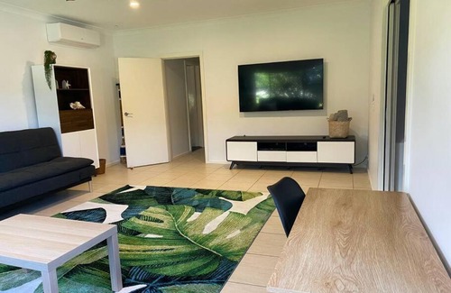 Bonny Hills House | Rainbow Beachhouse - deluxe, pristine location