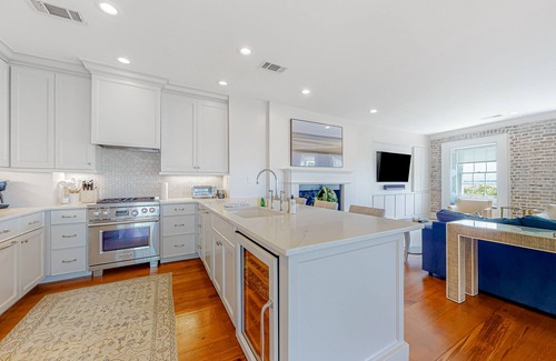 South of Broad Condo | Rainbow Row Pied-À-Terre Condo in Charleston