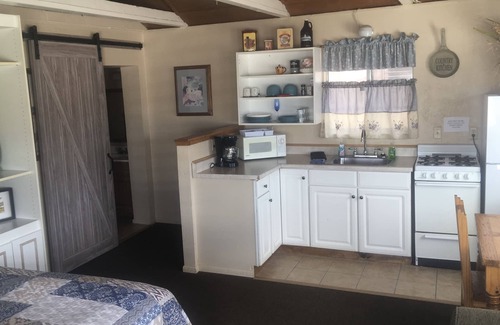 Pinetop-Lakeside Cabin | Rainbow's End Resort on Rainbow Lake