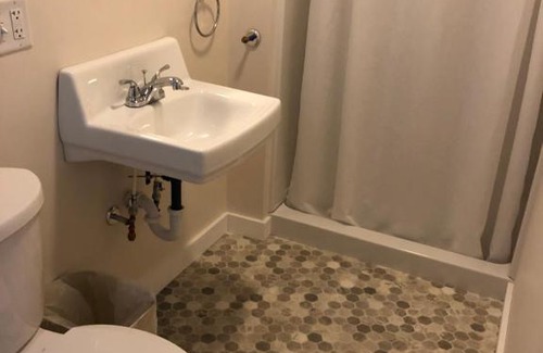 Pulaski Hotel | Rainbow Shores