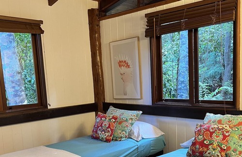 Barron Gorge House | Rainforest Treetops Home - Swim in the waterfall, Dine in the treetops!