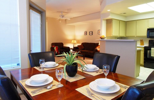 Ahwatukee Foothills Apartment | Raintree at Phoenix South Mountain Preserve