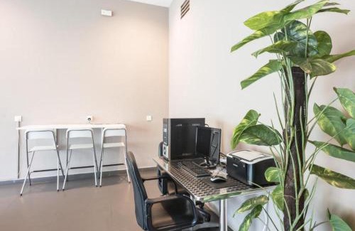 Bandar Menjalara Hotel | Raintree Hotel