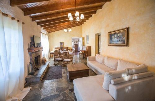 Polidrosos House | Raise Polydrosos Mountain stay