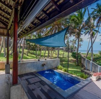 Boossa Villa | Rakuen Beach Villa