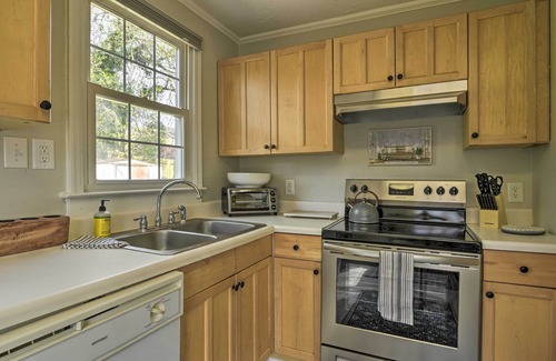 Fairfield Cottage | Raleigh ITB Home - Mins to Downtown & North Hills!