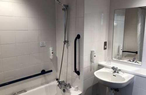 Newport Pagnell Hotel | Ramada by Wyndham Milton Keynes