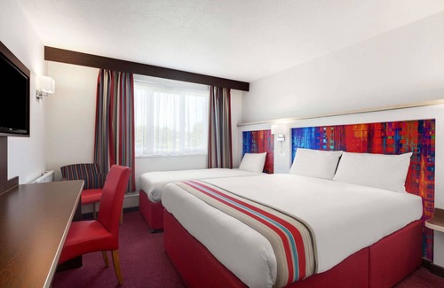 Newport Pagnell Hotel | Ramada by Wyndham Milton Keynes