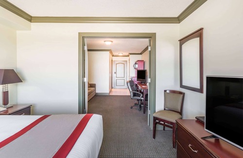 Hinton Hotel | Ramada by Wyndham Hinton