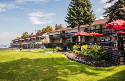 Georgina Resort | Ramada by Wyndham Jackson's Point