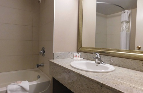 Kamloops Hotel | Ramada by Wyndham Kamloops