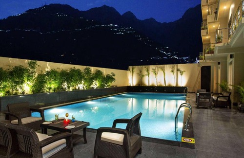 Katra Hotel | Ramada by Wyndham Katra Station Road
