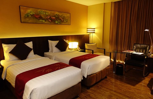 Santa Cruz Hotel | Ramada by Wyndham Manila Central