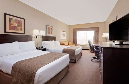 Stettler Hotel | Ramada by Wyndham Stettler