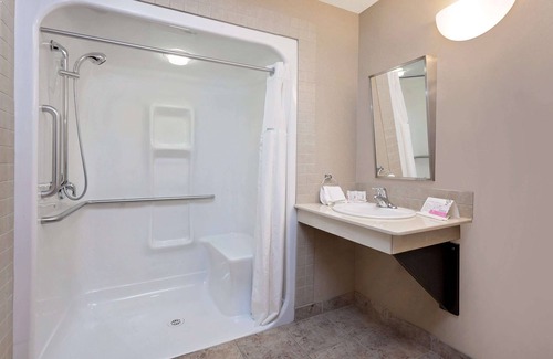 Stettler Hotel | Ramada by Wyndham Stettler
