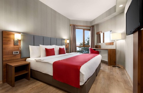 Edremit Hotel | Ramada by Wyndham Van