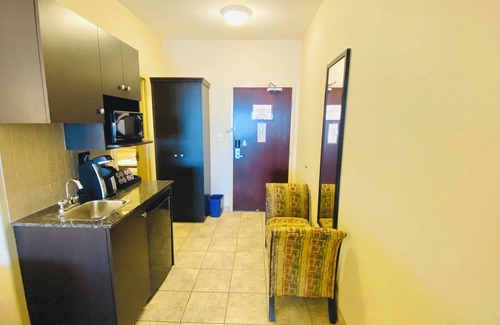 Westlock Hotel | Ramada by Wyndham Westlock