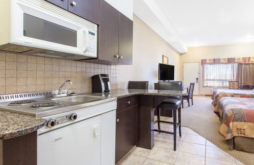 Westlock Hotel | Ramada by Wyndham Westlock