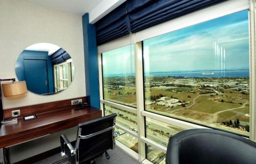 Balcova Hotel | Ramada Encore by Wyndham Izmir