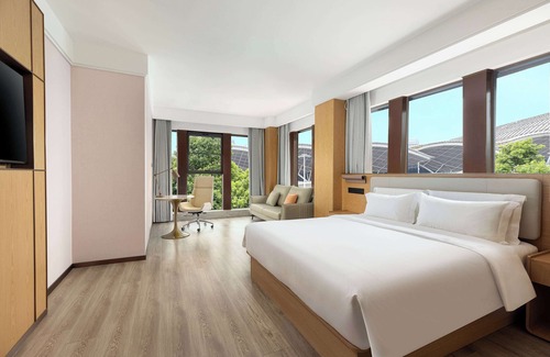 Jiang'an District Hotel | Ramada Encore By Wyndham Wuhan Station