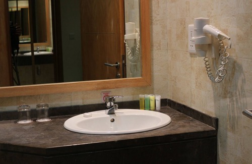 Sweimeh Hotel | Ramada Resort by Wyndham Dead Sea