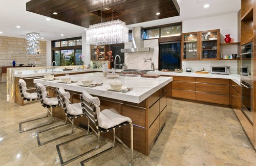 Hermosa Beach House | Rams Draft House - 15 five star reviews available upon request - beach luxury