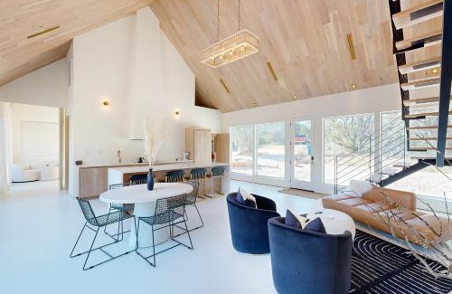 Llano County House | Ranch Hideaway