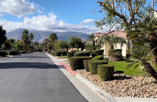 Rancho Mirage House | Rancho Mirage 2BR/2BA/1 Den Prvt. Pool/Jacuz - Gated Community