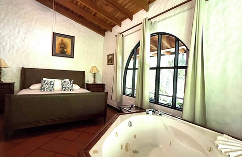 Orosi Hotel | Rancho Rio Perlas Resort & Spa