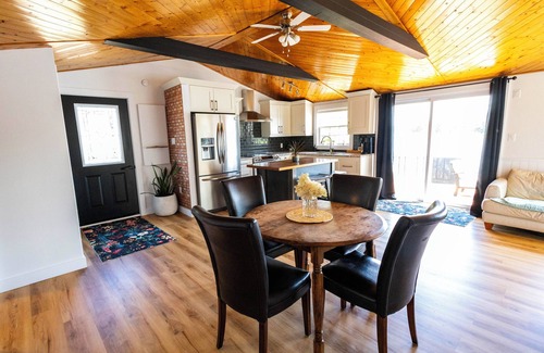 Haute-Aboujagane House | Randyer Riverside Getaway -Local to all ammenities
