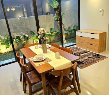 Depok House | Rania Guest House
