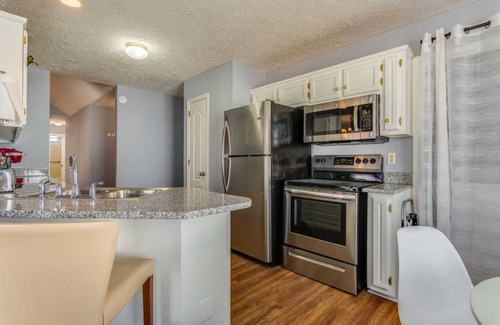 Nashville Ski Chalet | Ransom Place Long-term Corporate Rental: Close to Airport