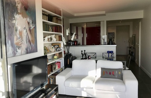16th Arrondissement Apartment | Rare 2 rooms, near Trocadero, Eiffel Tower