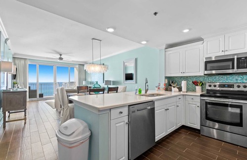Fort Walton Beach - Destin Condo | Rarely Open, Guest Favorite Leeward Key 604 2/2 Beach Service Great Views