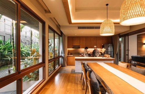 Wat Ket Villa | Rarin Villas